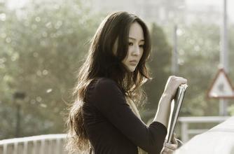 �Ĳ�ǧ���������Ƶ������Ů��ʦ��ְ���ߺ죺������ô�� ����ȥ����(ͼ)...